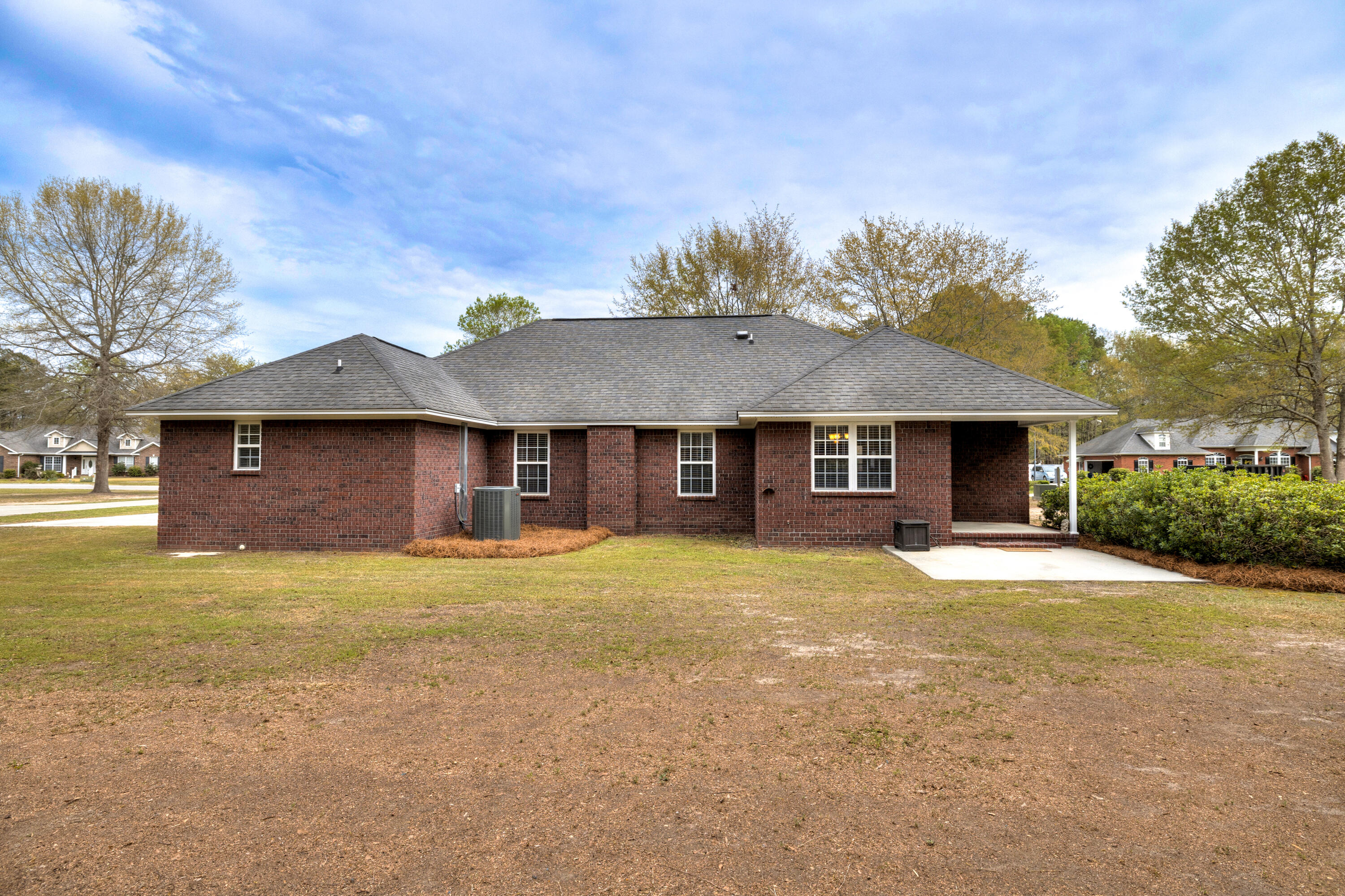 1353 McKenzie Road Manning, SC 29102 - Photo 6 of 37