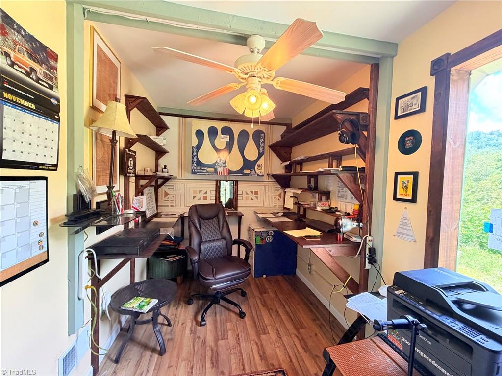 2668 Reedy Branch Road Purlear, NC 28665 - Photo 11 of 45