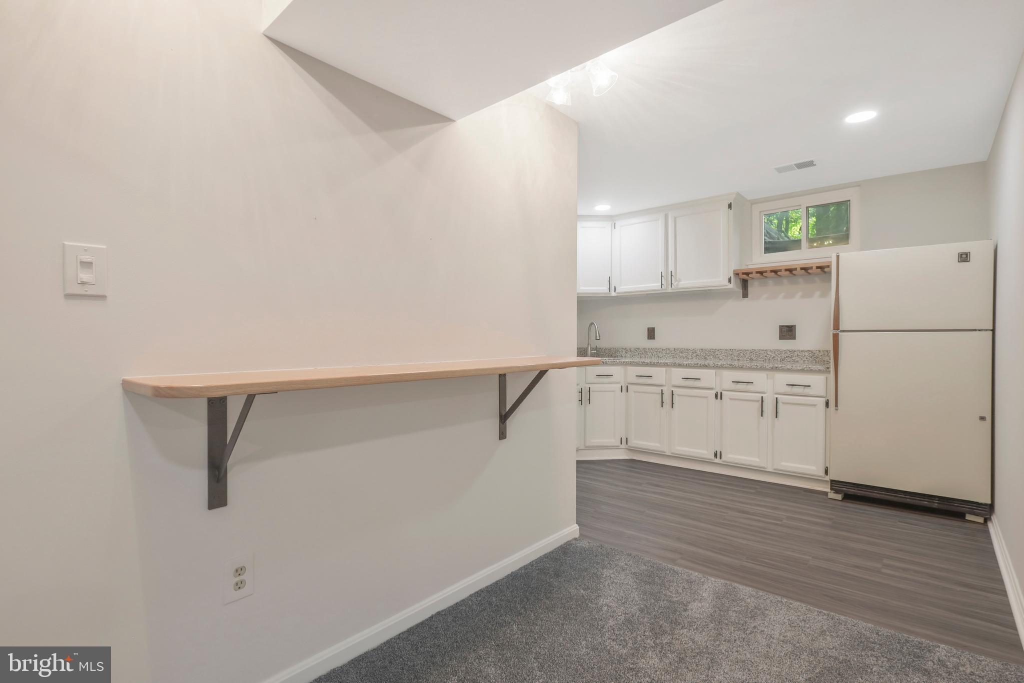 8711 Shadowlake Way Springfield, VA 22153 - Photo 35 of 49 Perfect area for barstools and entertaining