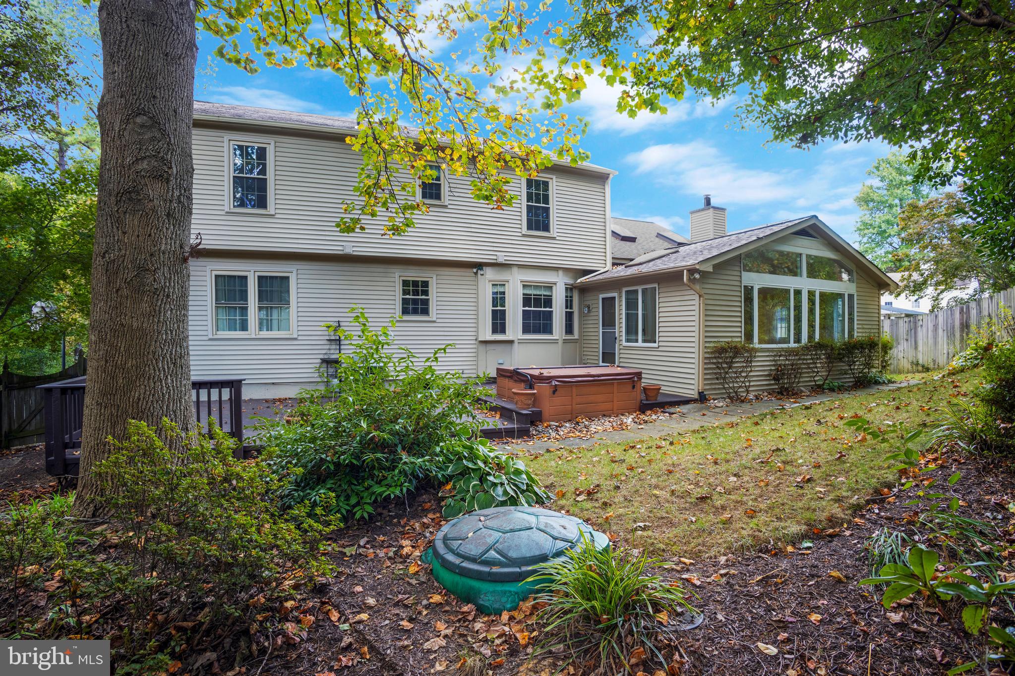 8711 Shadowlake Way Springfield, VA 22153 - Photo 41 of 49 Rear view