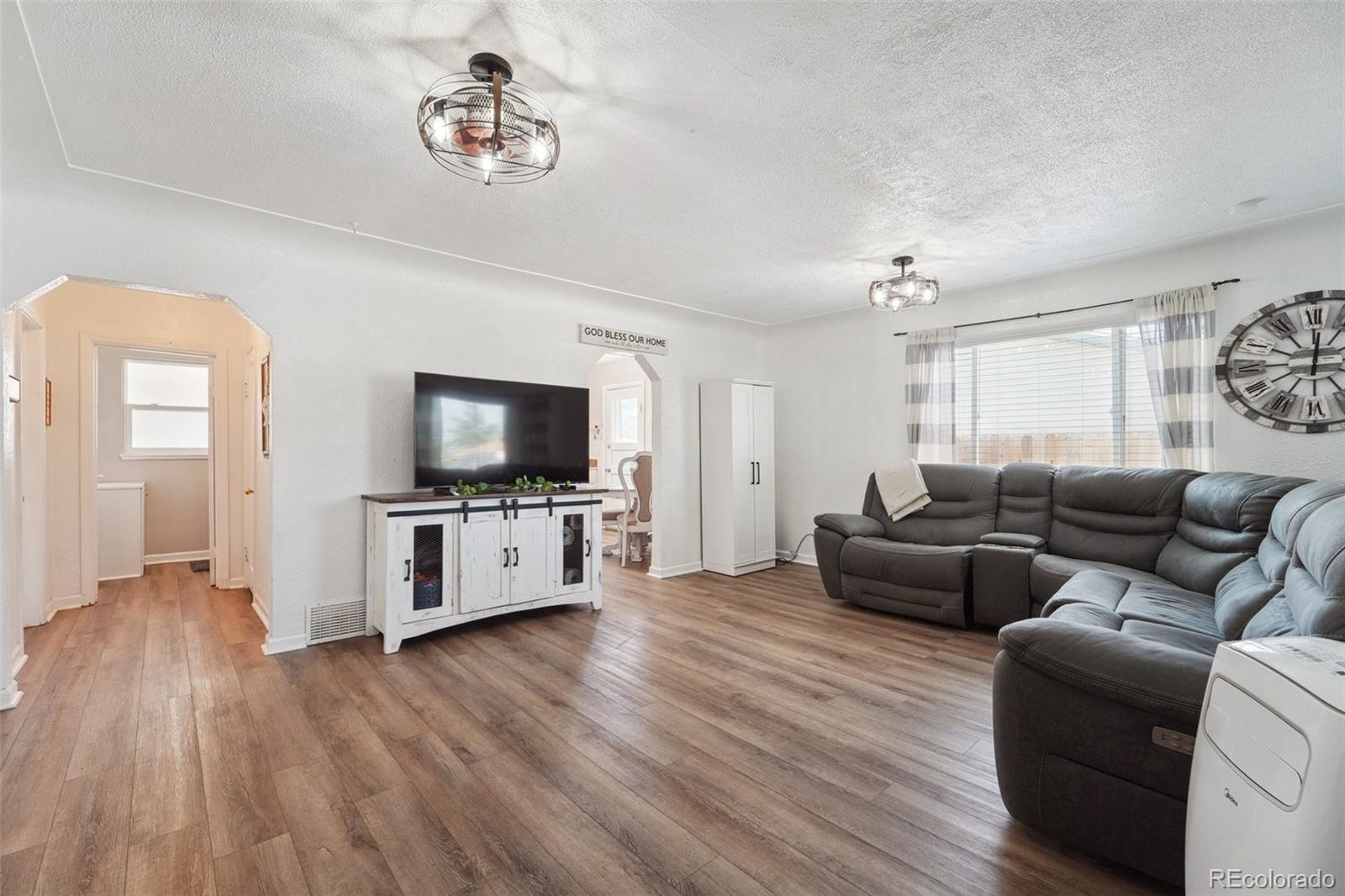 7520 Raleigh Street Westminster, CO 80030 - Photo 3 of 26 Gallery Image 3