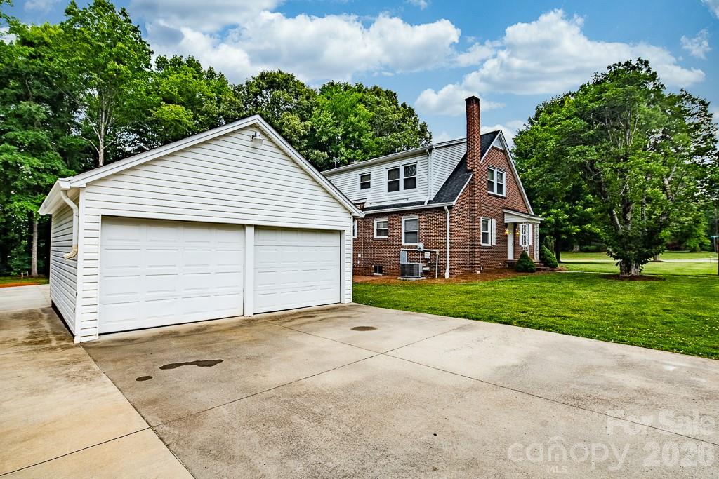 803 1st Avenue North Conover, NC 28613 - Photo 35 of 37