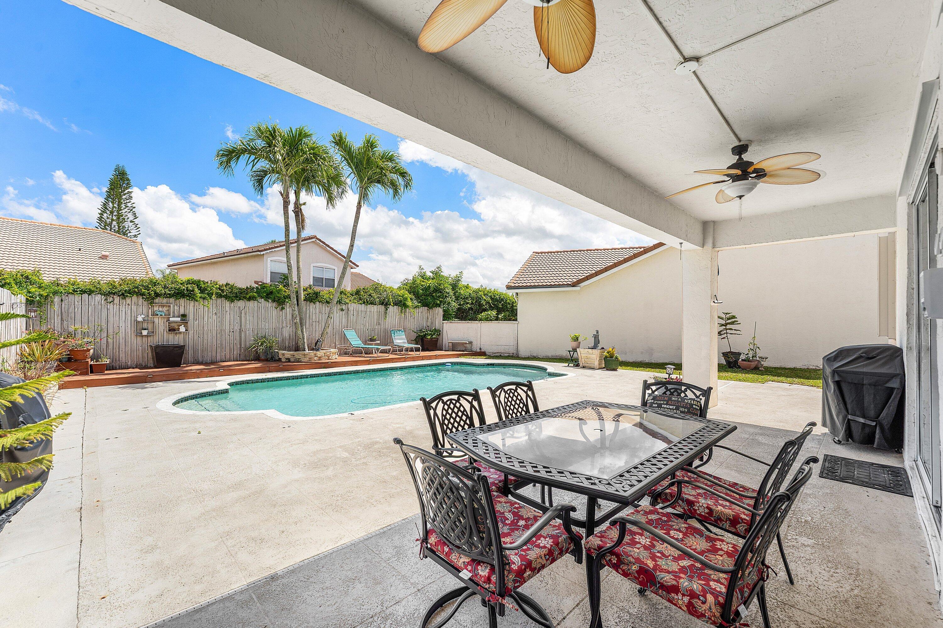 18250 Blue Lake Way Boca Raton, FL 33498 - Photo 37 of 50 Pool