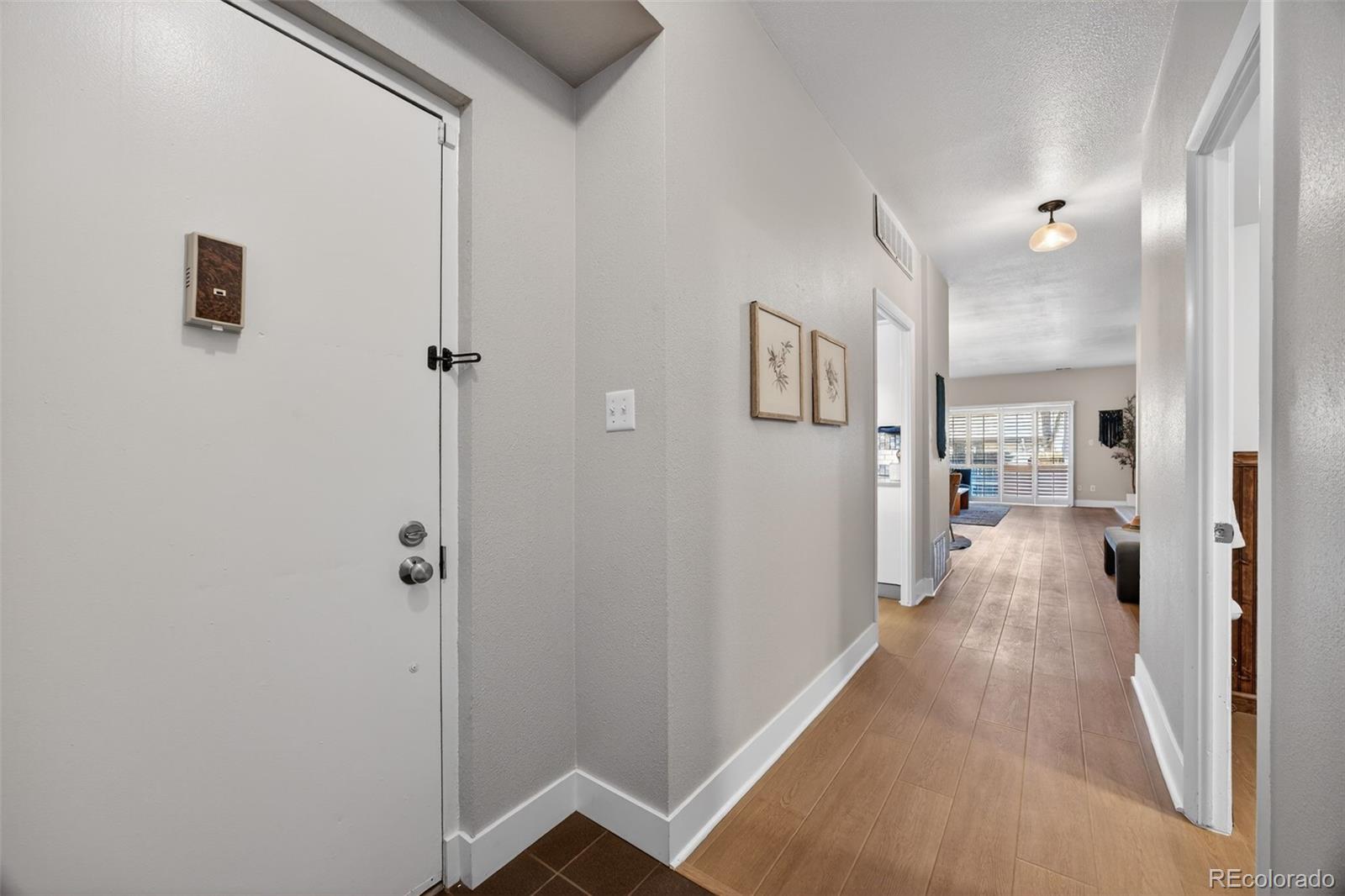 4250 South Olive Street, Unit 111 Denver, CO 80237 - Photo 4 of 26