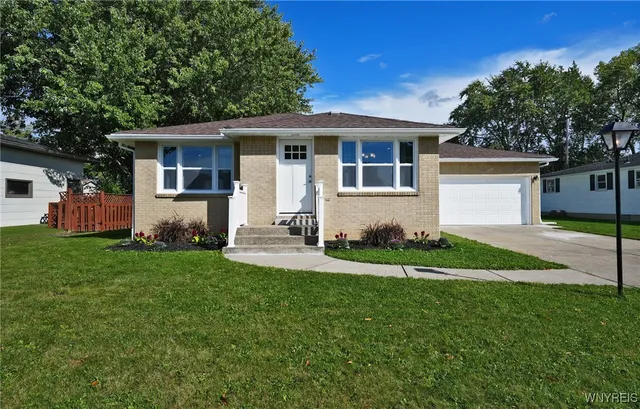 $349,900 | 14 Cheryl Road, West Seneca, NY 14224
