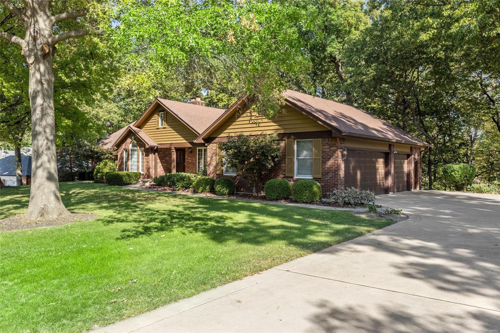 118 Double Eagle Drive St. Charles, MO 63303 - Photo 2 of 45