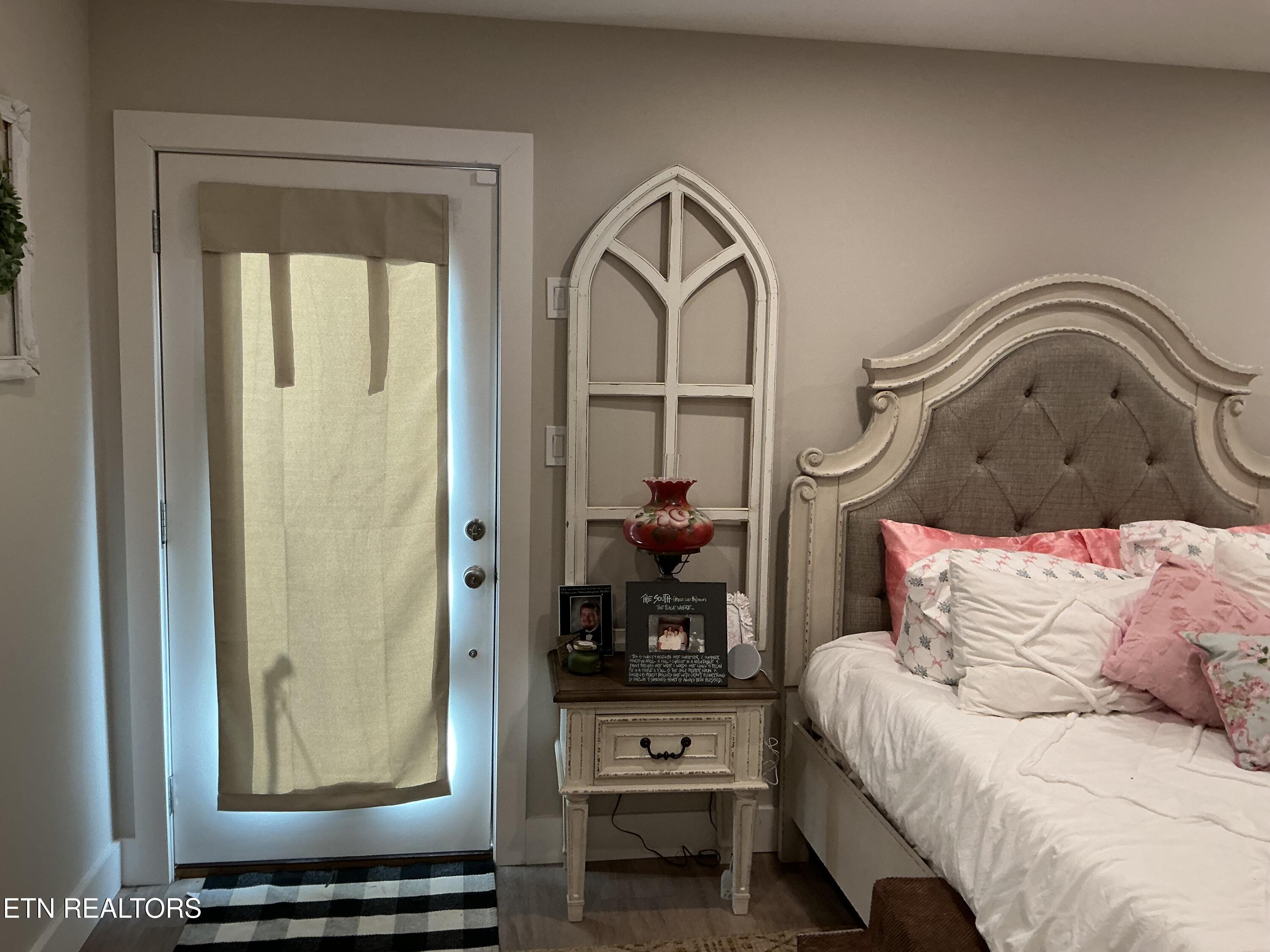 807 Exeter Avenue Middlesboro, KY 40965 - Photo 23 of 35 IMG_2997