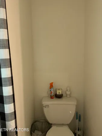 $249,900 | 807 Exeter Avenue, Middlesboro, KY 40965