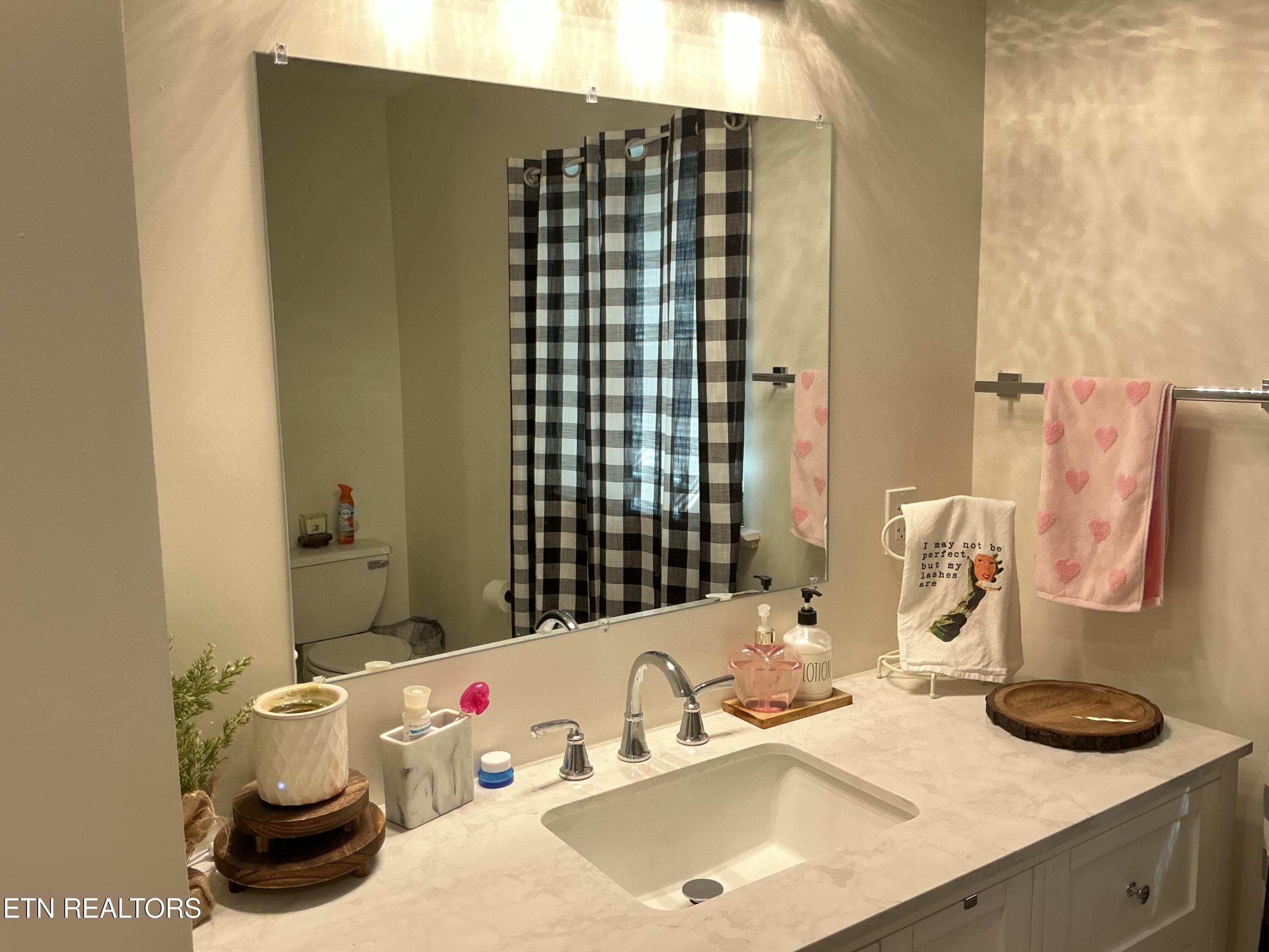 807 Exeter Avenue Middlesboro, KY 40965 - Photo 31 of 35 IMG_3006