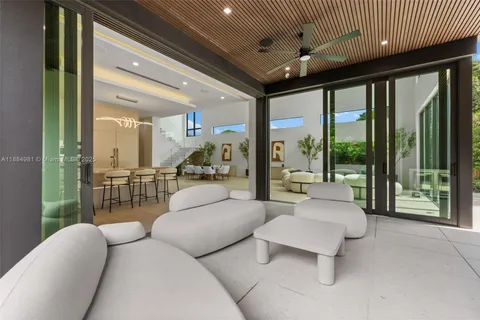 $3,899,000 | 260 Northwest 49th Street, Miami, FL 33127