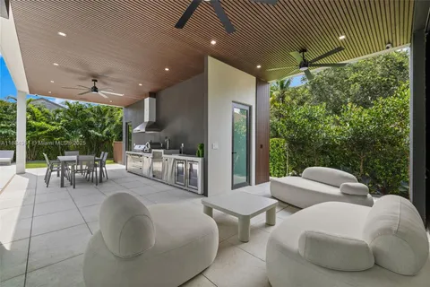 $3,899,000 | 260 Northwest 49th Street, Miami, FL 33127
