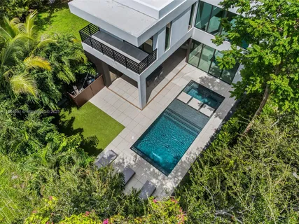 $3,899,000 | 260 Northwest 49th Street, Miami, FL 33127