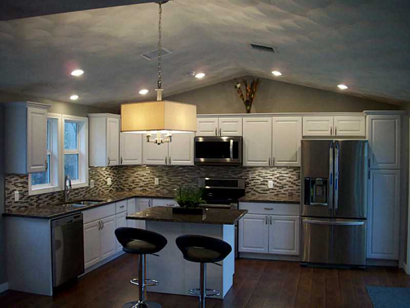 217 Log Road Smithfield, RI 02917 - Photo 6 of 18 Kitchen.