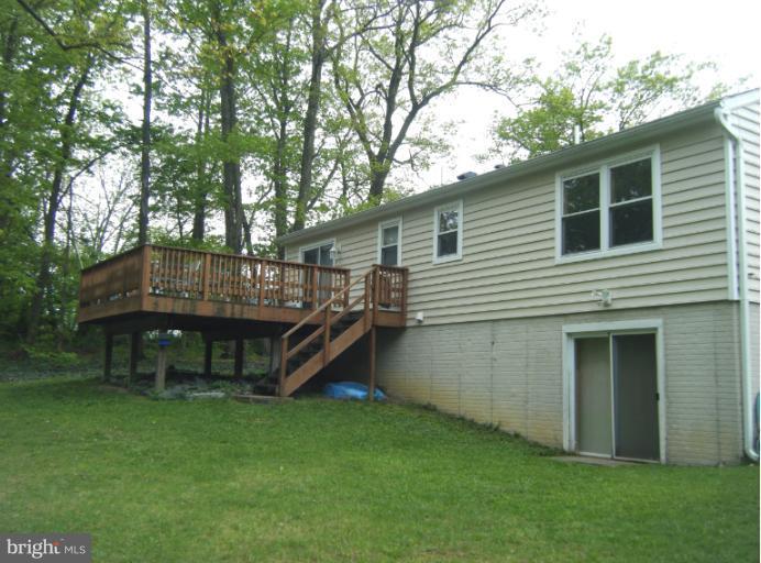 9409 Ridgely Avenue Parkville, MD 21234 - Photo 6 of 18 Exterior (Rear)
