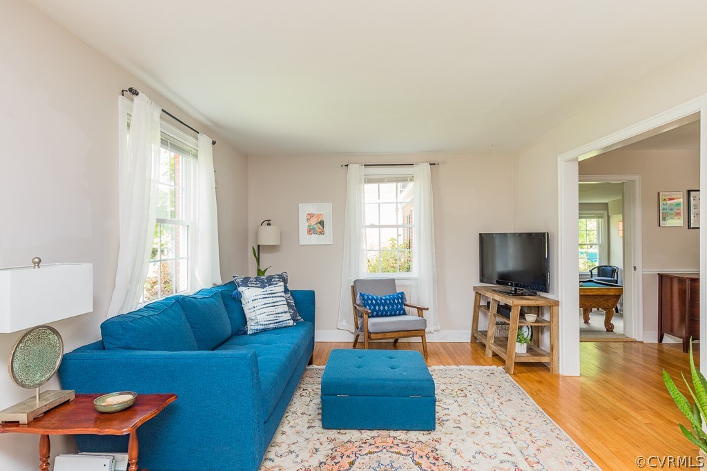 4809 Morrison Road Richmond, VA 23230 - Photo 3 of 17 LIVING ROOM W/ HW FLOORS, CORNER FIRE PLACE, OPENS