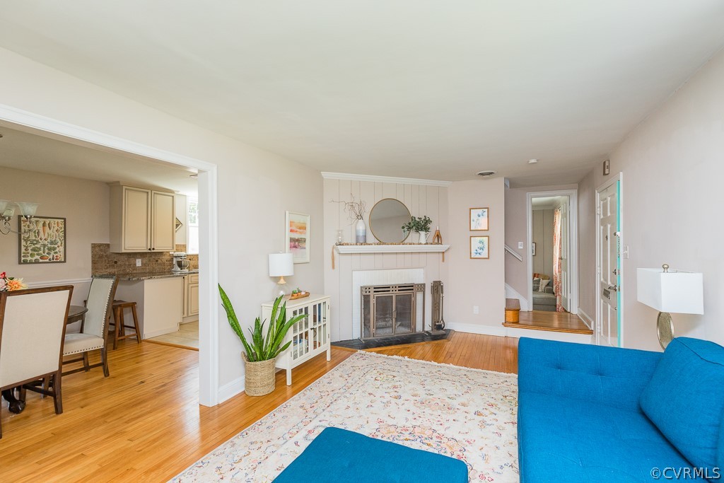 4809 Morrison Road Richmond, VA 23230 - Photo 4 of 17 LIVING ROOM W/ HW FLOORS, CORNER FIRE PLACE, OPENS