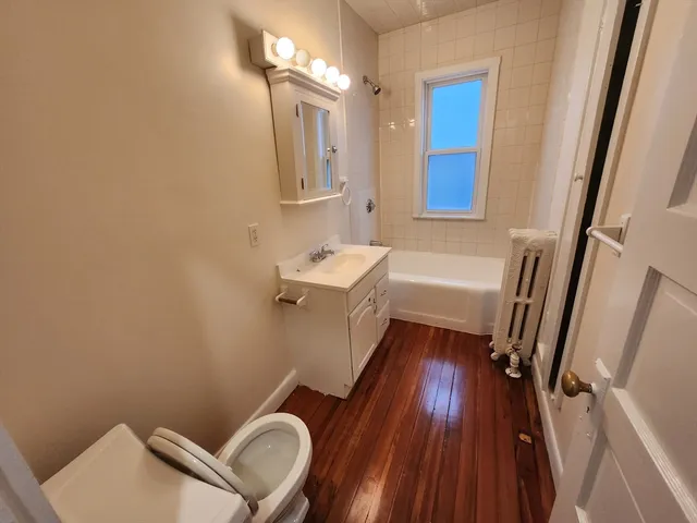 $3,250 | 19 Granville Road, Unit 1, Cambridge, MA 02138