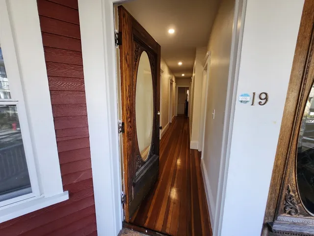 $3,250 | 19 Granville Road, Unit 1, Cambridge, MA 02138