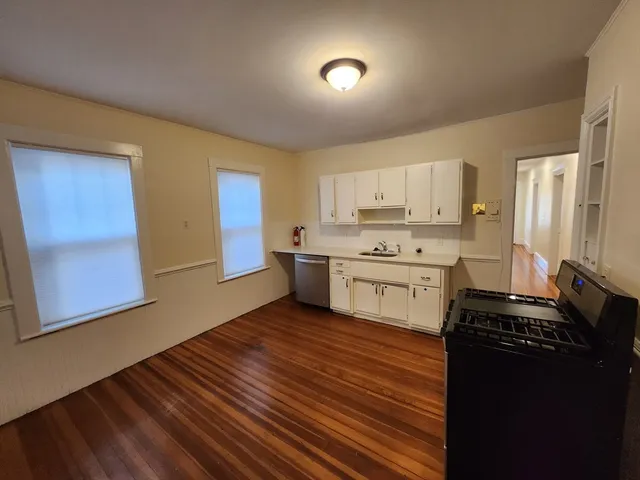 $3,250 | 19 Granville Road, Unit 1, Cambridge, MA 02138