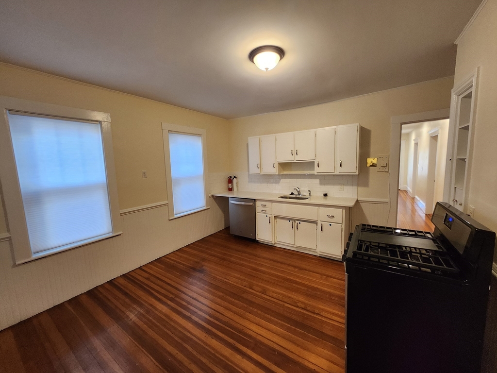 19 Granville Road, Unit 1 Cambridge, MA 02138 - Photo 5 of 17