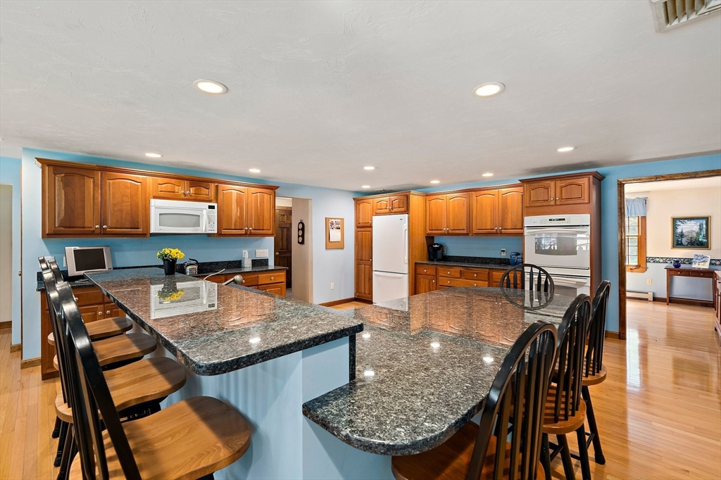 12 Running Stream Road Rehoboth, MA 02769 - Photo 7 of 42 Gallery Image 7