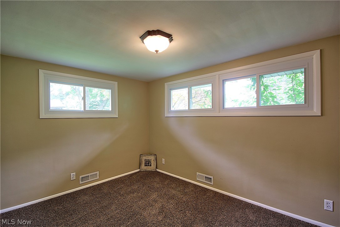 7120 Rolling Ridge Road Northeast Canton, OH 44721 - Photo 16 of 32