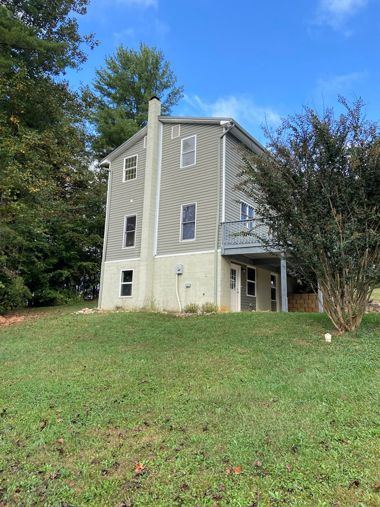 929 Homeplace Road Ararat, VA 24053 - Photo 13 of 16 Gallery Image 13
