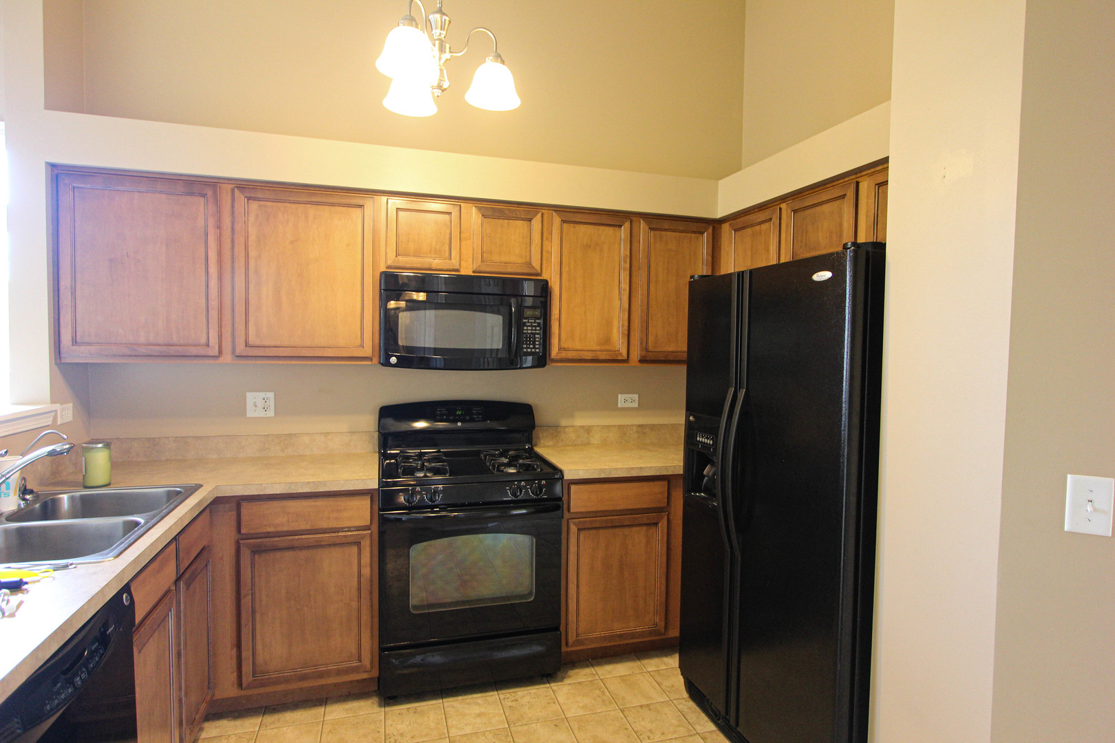 3020 Hoffman Street Plano, IL 60545 - Photo 6 of 32