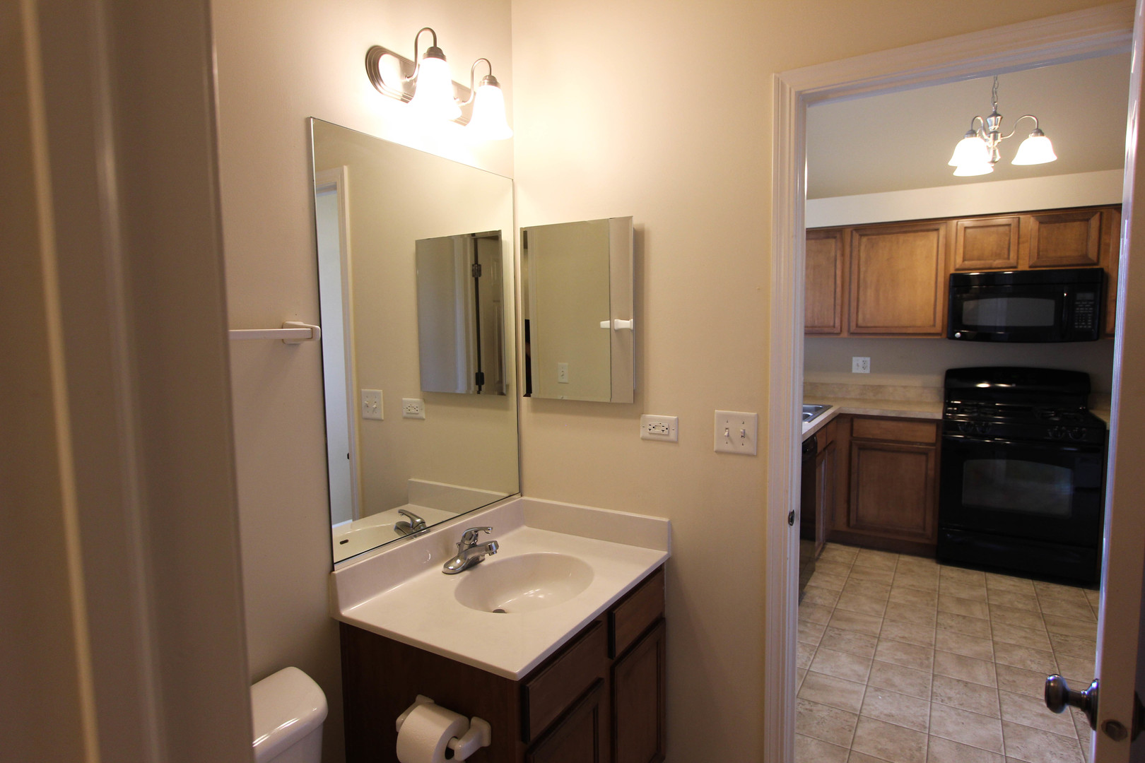 3020 Hoffman Street Plano, IL 60545 - Photo 10 of 32