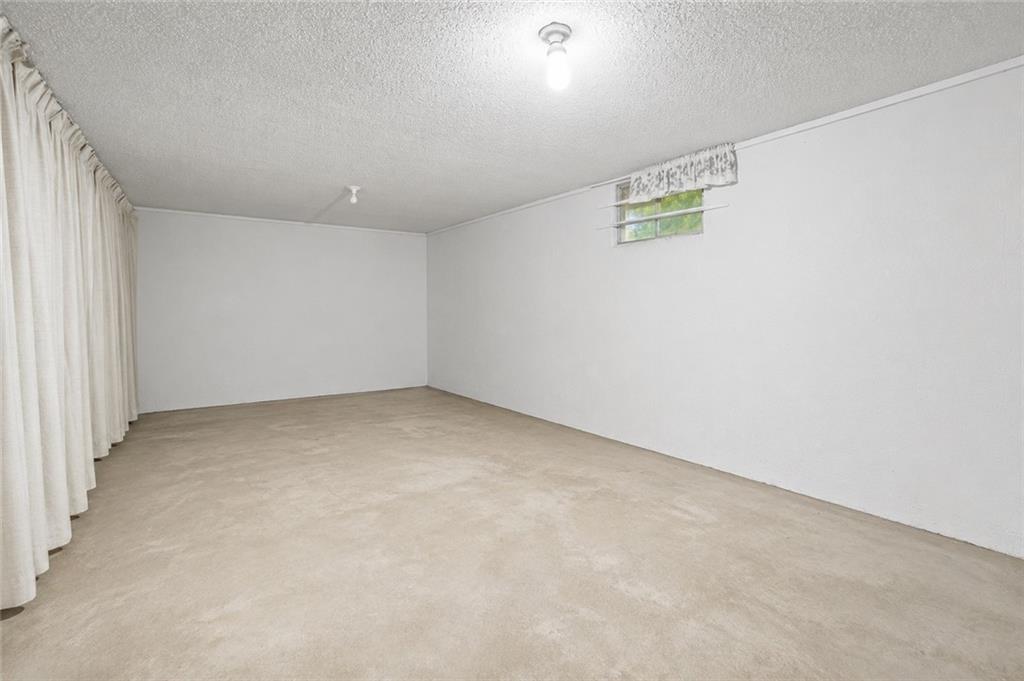 863 Kendall Road Peculiar, MO 64078 - Photo 23 of 29