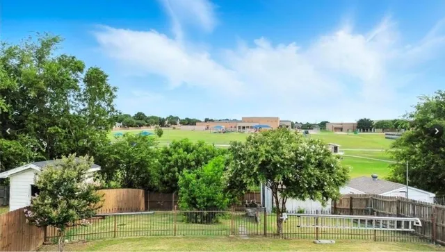 $409,900 | 848 Stafford Station Drive, Saginaw, TX 76131