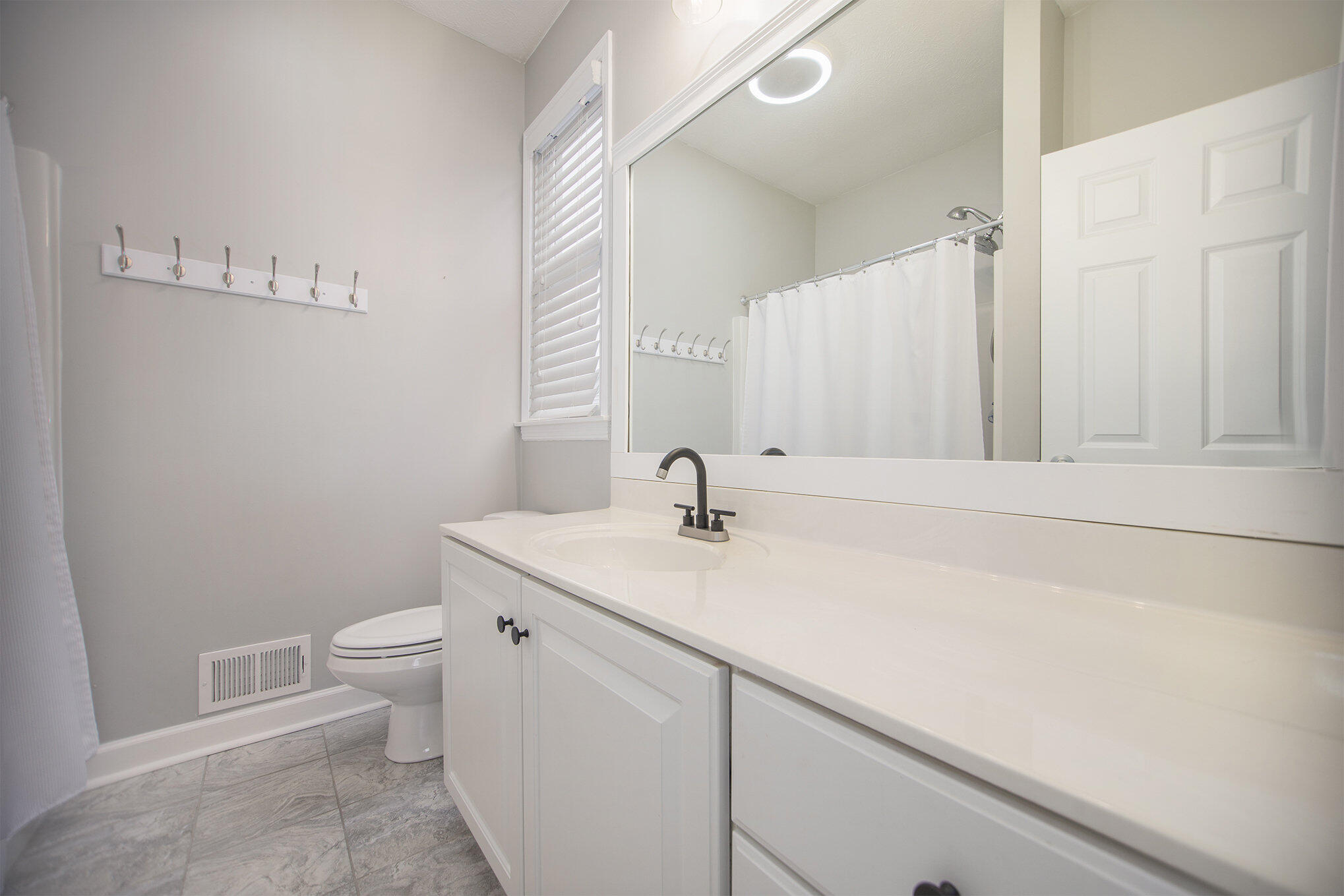 15786 Riverside Drive Spring Lake, MI 49456 - Photo 13 of 29 009_42a2567