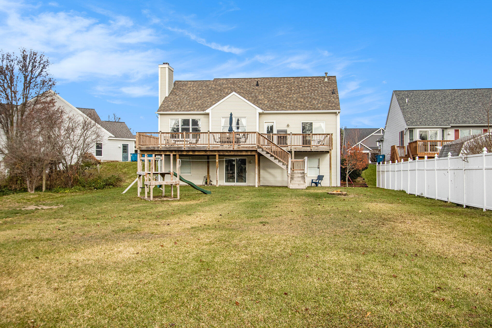 15786 Riverside Drive Spring Lake, MI 49456 - Photo 25 of 29 016_s22a3030