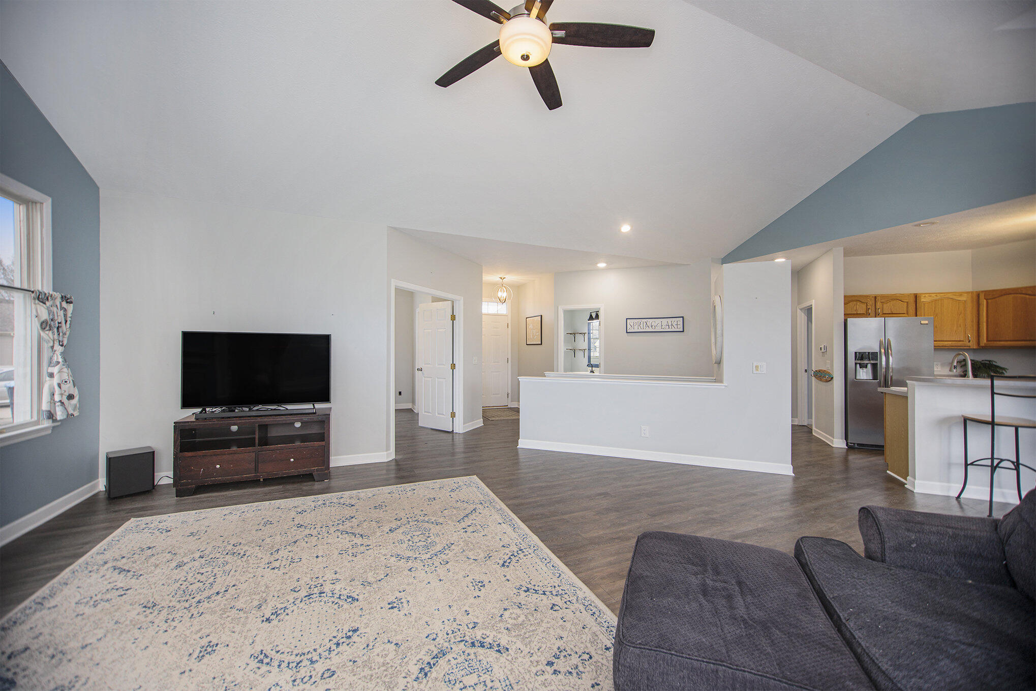 15786 Riverside Drive Spring Lake, MI 49456 - Photo 5 of 29 003_42a2548