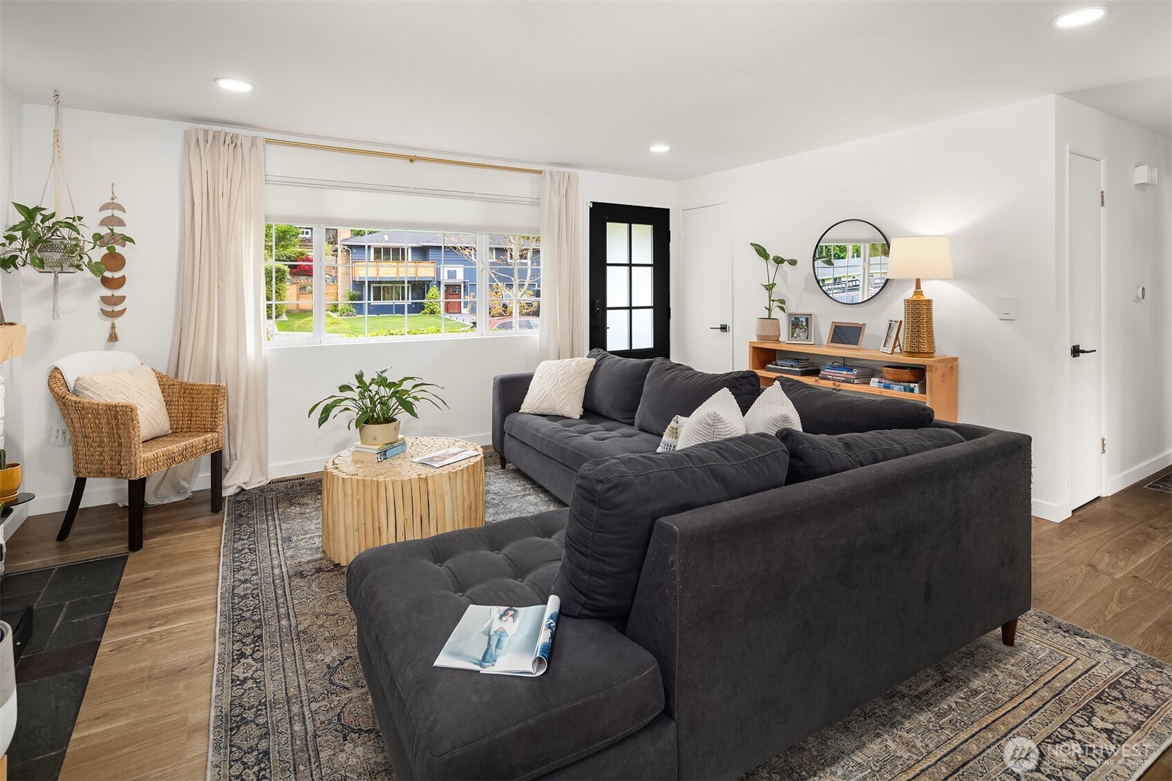 19130 94th Place Northeast Bothell, WA 98011 - Photo 5 of 28