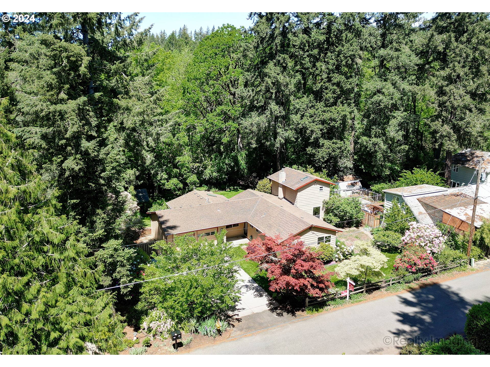 4959 Oakridge Road Lake Oswego, OR 97035 - Photo 36 of 41 Gallery Image 36