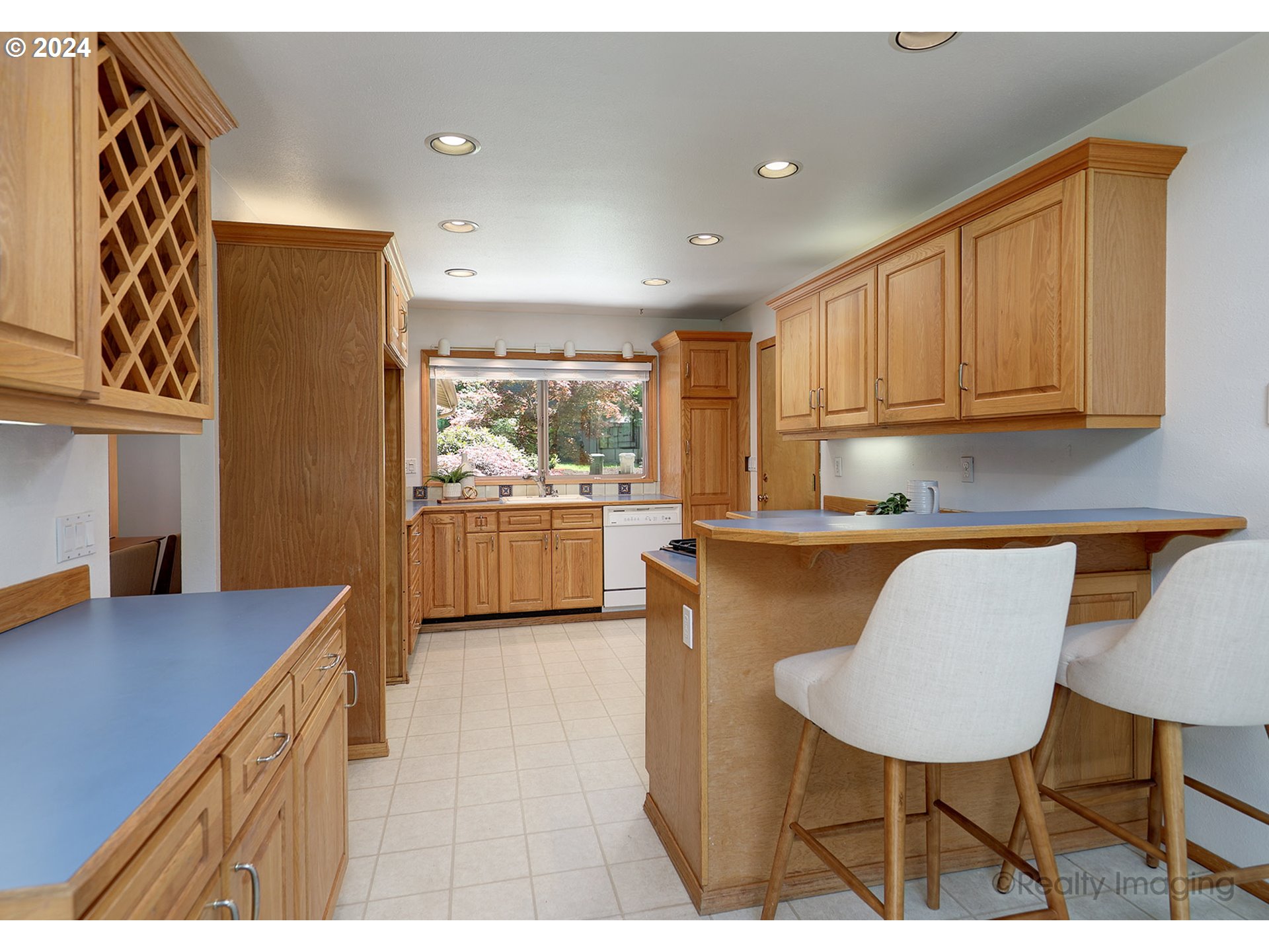 4959 Oakridge Road Lake Oswego, OR 97035 - Photo 8 of 41 Gallery Image 8