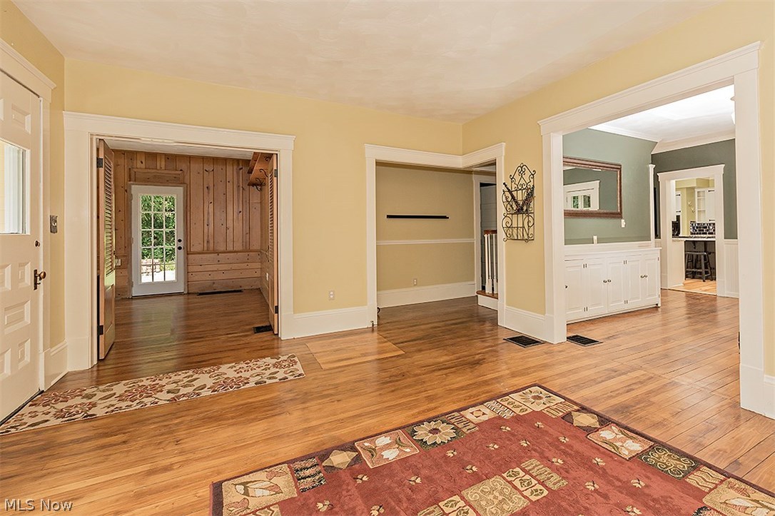 31999 Pinetree Road Pepper Pike, OH 44124 - Photo 5 of 35