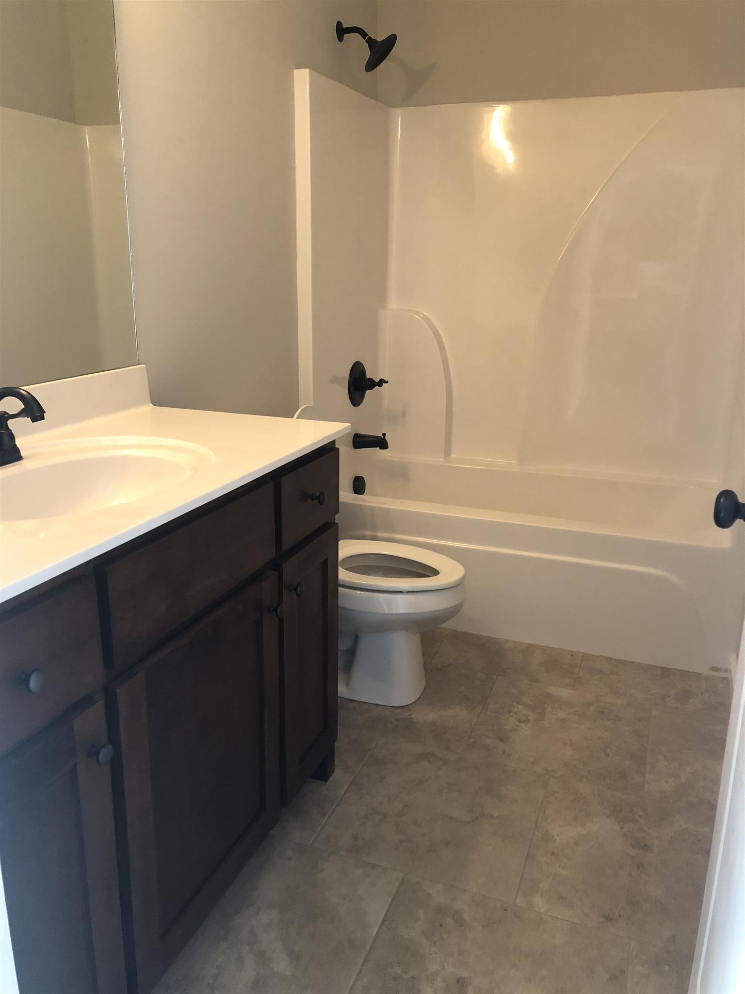 5205 Rippy Road Cross Plains, TN 37049 - Photo 10 of 13 2nd Bath