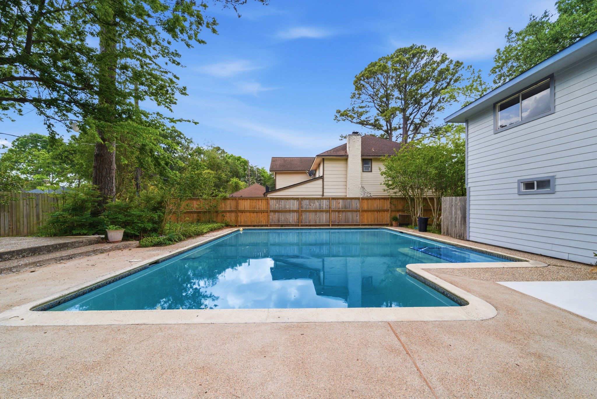 8131 Theisswood Road Spring, TX 77379 - Photo 31 of 31 Perfect space for entertaining or relaxing