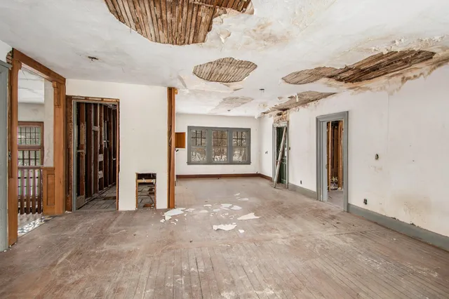 $255,000 | 542 A Street, Jackson, MI 49201