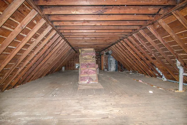 $249,000 | 542 A Street, Jackson, MI 49201