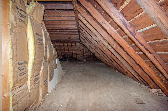 $255,000 | 542 A Street, Jackson, MI 49201