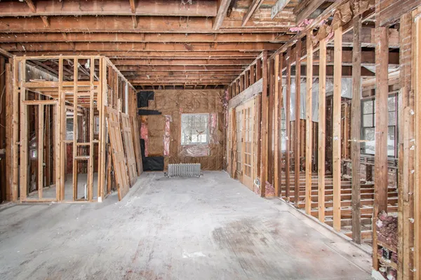 $249,000 | 542 A Street, Jackson, MI 49201