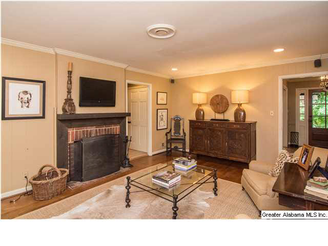 3504 Crestbrook Road Birmingham, AL 35223 - Photo 7 of 32