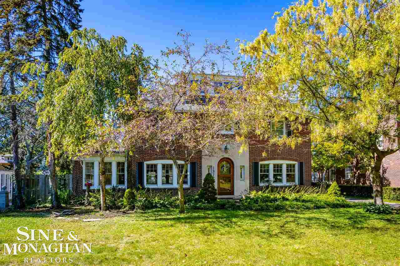 1377 Devonshire Road Grosse Pointe, MI 48230 - Photo 40 of 40 50059923-39.JPG