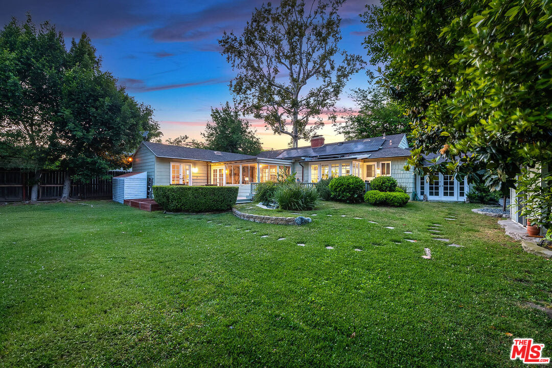 11146 Valley Spring Lane Studio City, CA 91602 - Photo 5 of 58
