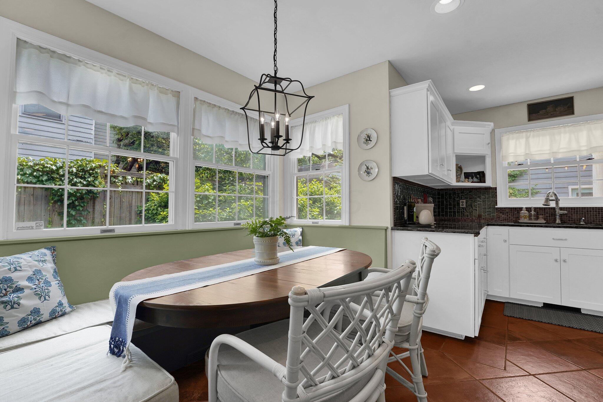 2500 Henthorn Road Upper Arlington, OH 43221 - Photo 14 of 55 Kitchen