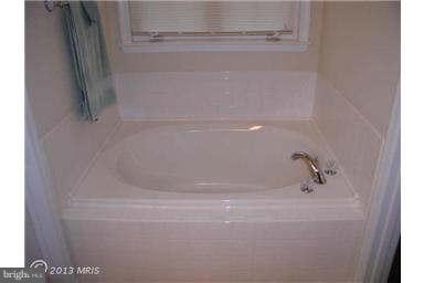 19181 Ridge Road Colonial Beach, VA 22443 - Photo 6 of 13 Bath (Master)