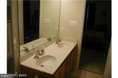 19181 Ridge Road Colonial Beach, VA 22443 - Photo 7 of 13 Bath (Master)